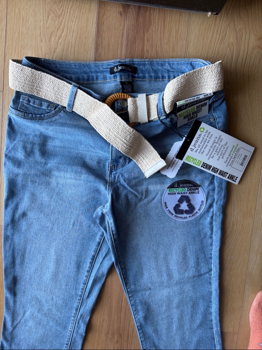 d. jeans Light Blue High Rise Ankle Jeans with Cream Belt